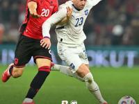 包含欧预赛：意大利客场逆转阿尔巴尼亚获胜的词条