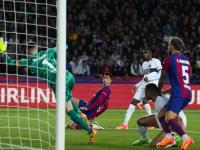 关于巴黎圣日耳曼足球队晋级下一轮的比赛的信息