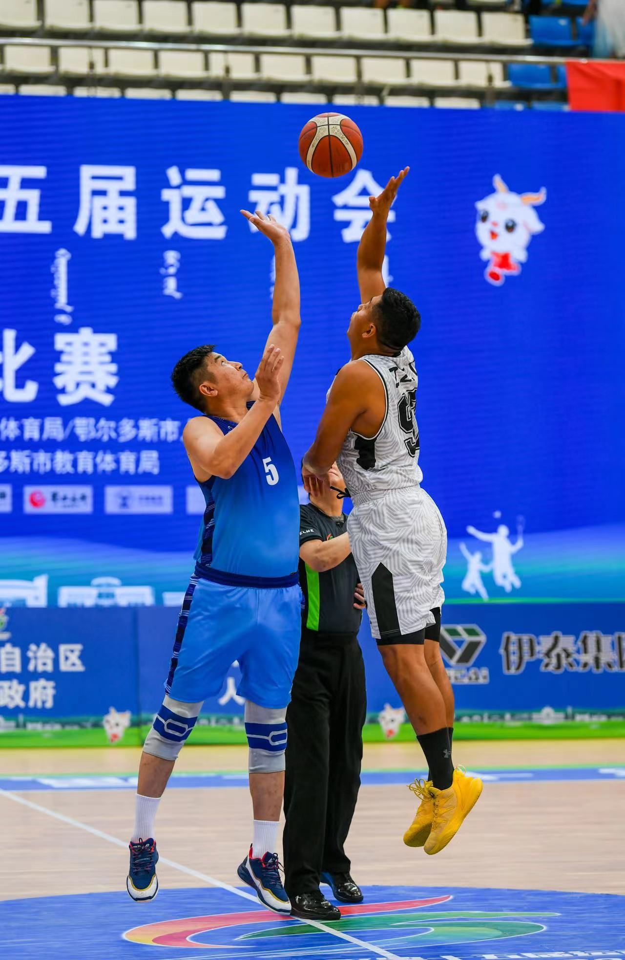 关于世界篮球豪门强强对话，赛季注定精彩的信息