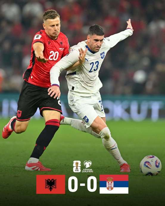 包含欧预赛：意大利客场逆转阿尔巴尼亚获胜的词条