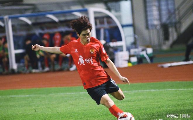 广州队努力拼搏不畏困难取得成功的简单介绍