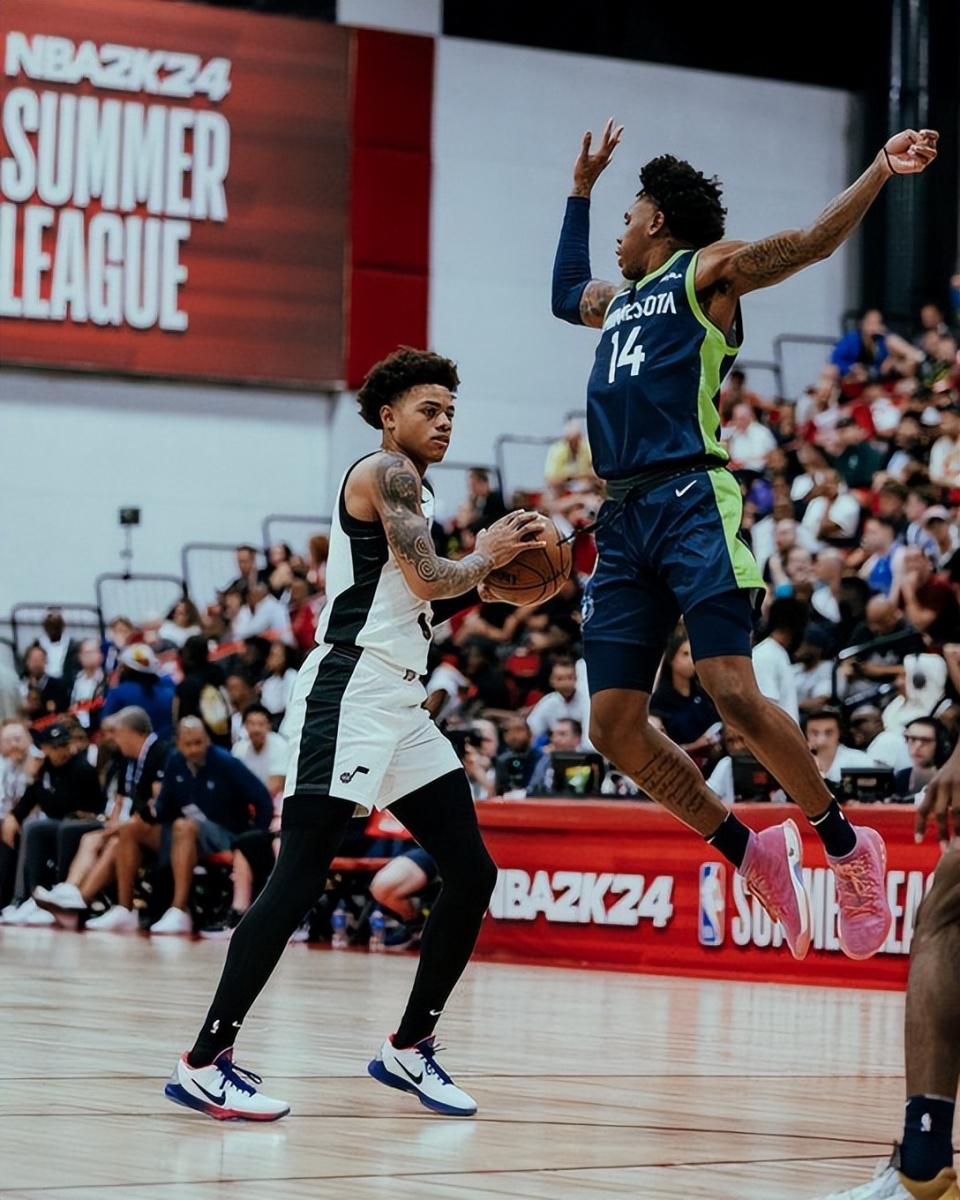 爵士主场击败国王，稳住前八席位的简单介绍